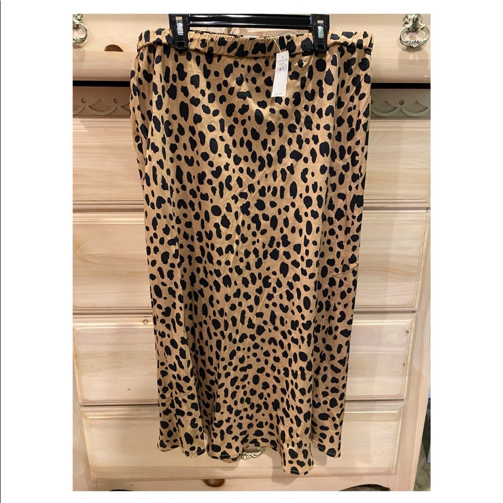 Cheetah Print MIDI GAP Skirt, 100% Rayon material, Pull-on, Light weight skirt